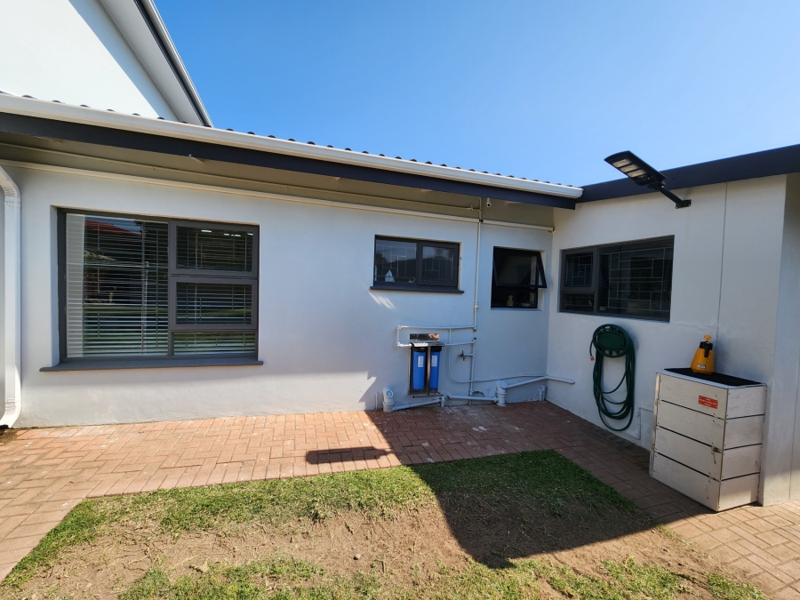 4 Bedroom Property for Sale in Bayview Western Cape